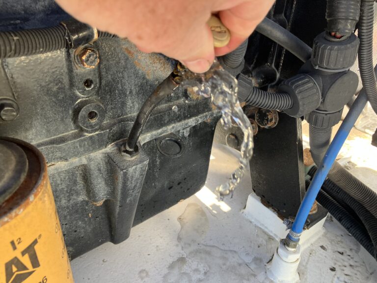 PU886 Water in Engine